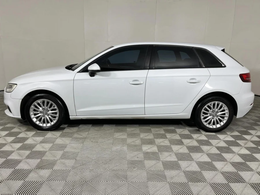 Used 2017 Audi A3 Sportback 30TFSI S line - WeBuyCars Montana