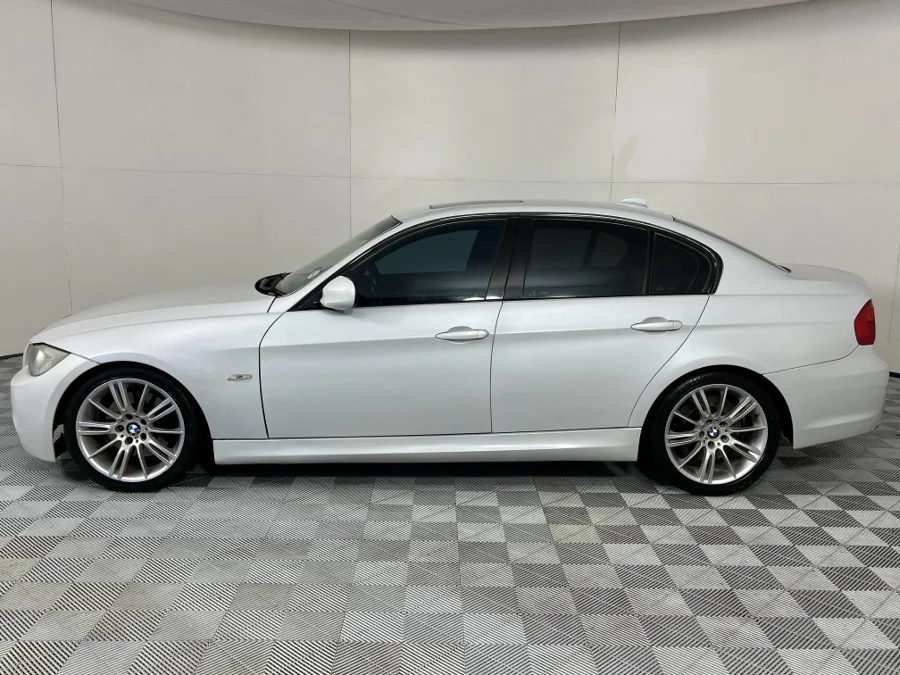 Used 2009 BMW 3 Series 330i Exclusive auto - WeBuyCars Mbombela