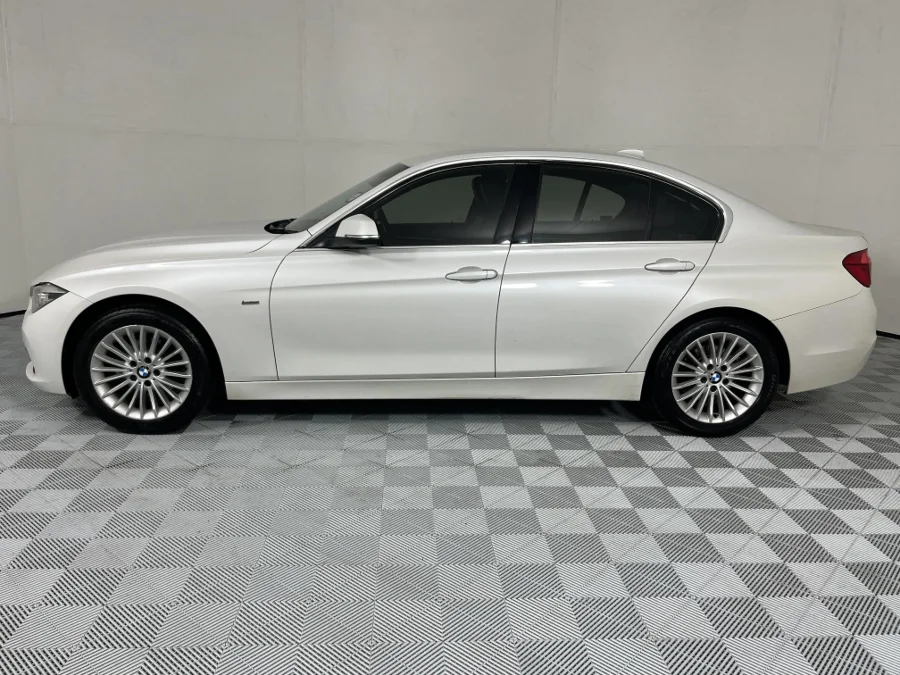 Used 2018 BMW 3 Series 320i Luxury Line sports-auto - WeBuyCars The Dome