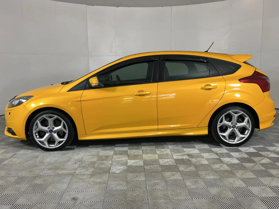 Used 2015 Ford Focus ST 3 - WeBuyCars The Dome