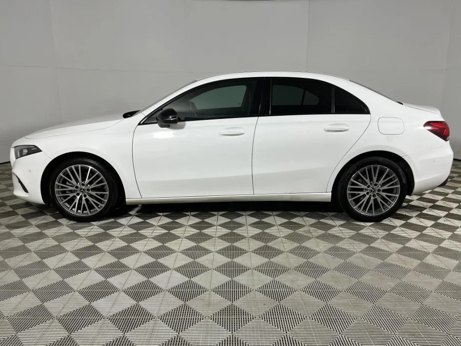 Used 2020 Mercedes-Benz A-Class A200 sedan AMG Line - WeBuyCars Midstream