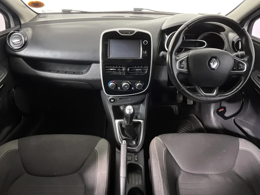 Used 2017 Renault Clio 66kW turbo Expression - WeBuyCars Montana