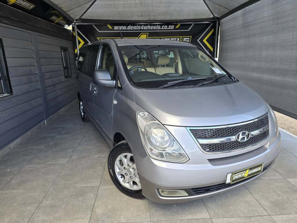 Used 2012 Hyundai H-1 2.4 bus Executive