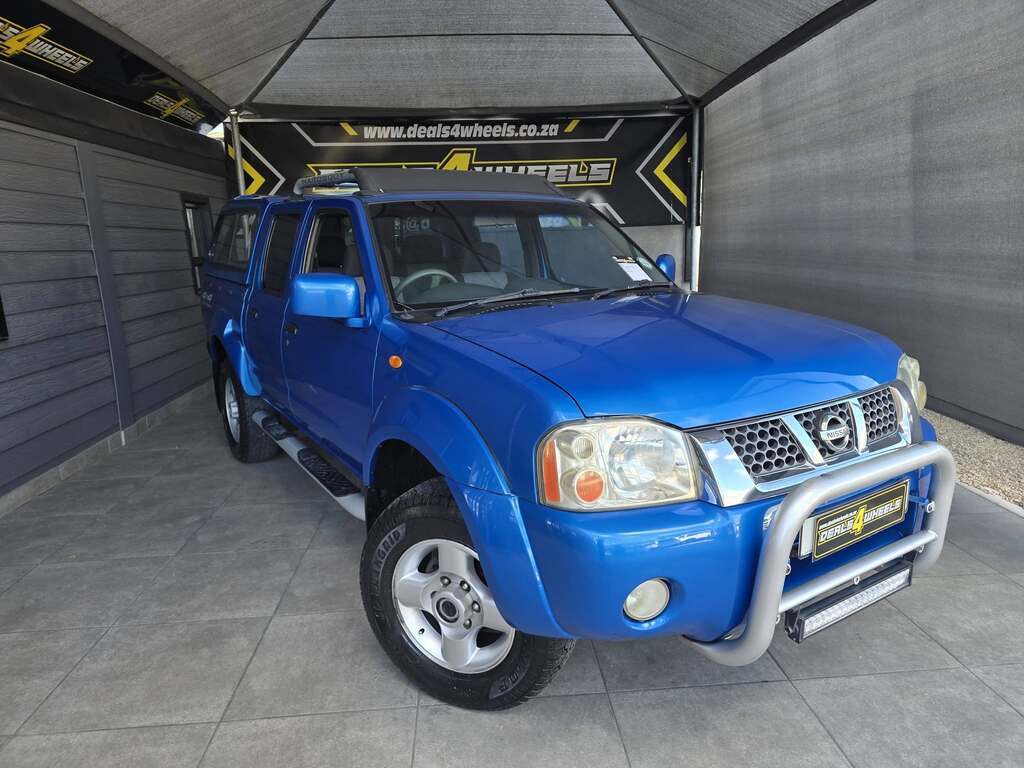 Used 2003 Nissan Hardbody 2.4 16V double cab 4x4 SE