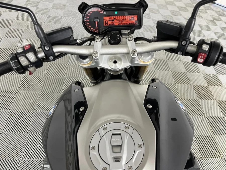 Used 2016 BMW R Series R 1200 R LC - WeBuyCars Silverlakes