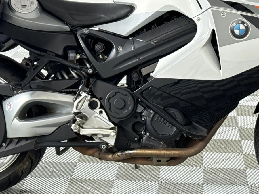 Used 2012 BMW F Series F 800 ST - WeBuyCars Midstream