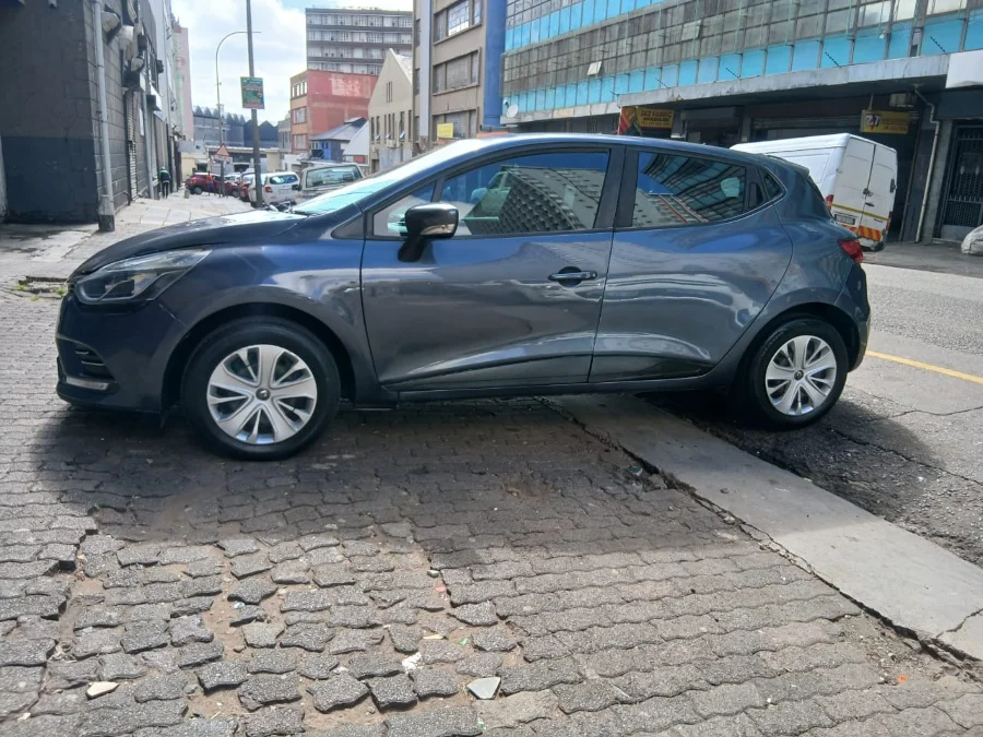 Used 2019 Renault Clio 66kW turbo Expression - Andy Auto Used 2019 Renault Clio 66kW turbo Expression - Andy Auto