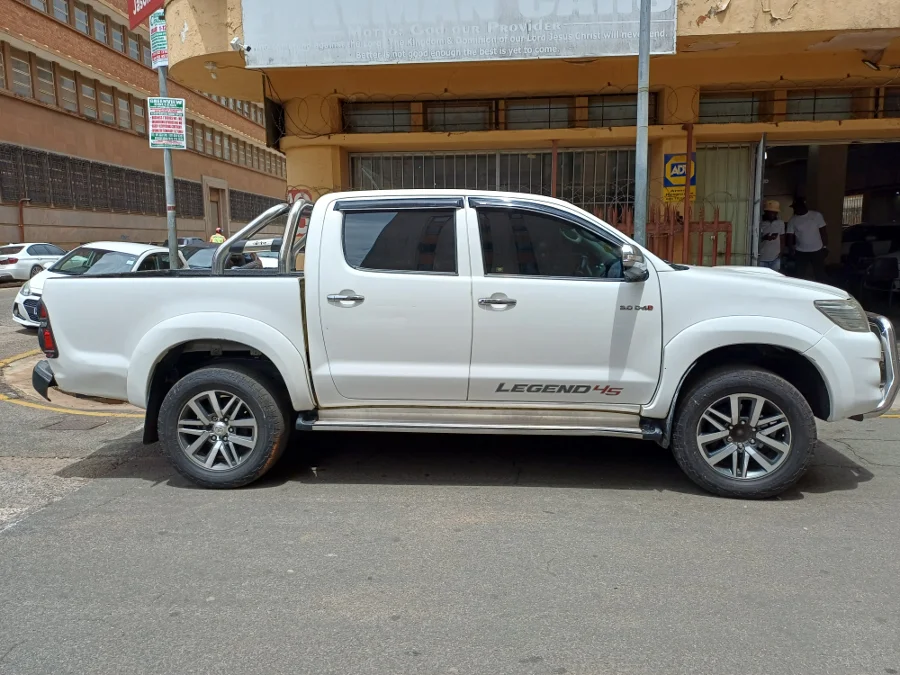 Used 2014 Toyota Hilux 3.0D-4D double cab 4x4 Raider Heritage Edition - Ellas Auto