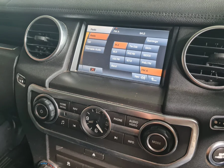 Used 2010 Land Rover Discovery 4 3.0TDV6 SE - Bonus Cars