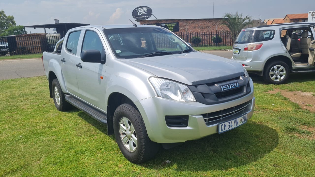 Used 2016 Isuzu KB 250D-Teq double cab LE