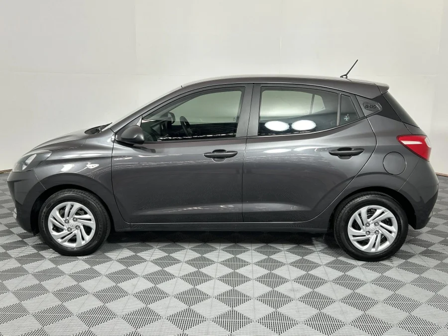 Used 2021 Hyundai Grand i10 1.0 hatch Motion manual - WeBuyCars Richmond
