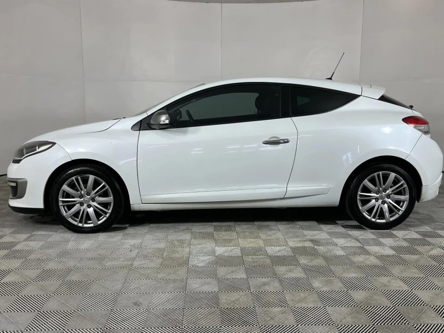 Used 2015 Renault Megane coupe 97kW turbo GT Line - WeBuyCars The Dome