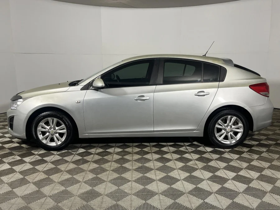 Used 2013 Chevrolet Cruze hatch 1.6 LS - WeBuyCars Germiston