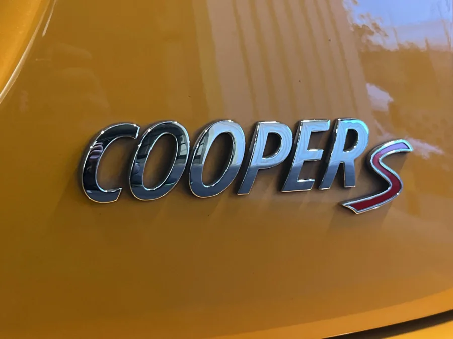 Used 2014 MINI Hatch Cooper S Hatch 3-door Seven 7 - WeBuyCars Germiston