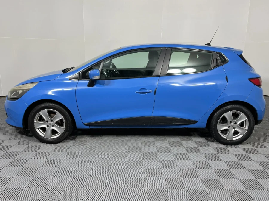 Used 2018 Renault Clio 66kW turbo Expression - WeBuyCars Montana