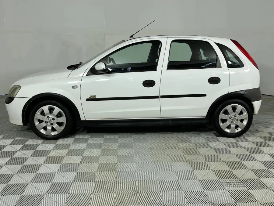 Used 2007 Opel Corsa 1.6 Sport - WeBuyCars Silverlakes