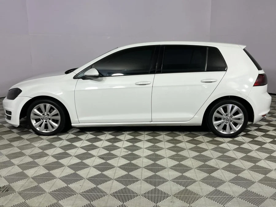 Used 2017 Volkswagen Golf 2.0TDI Comfortline - WeBuyCars Durban