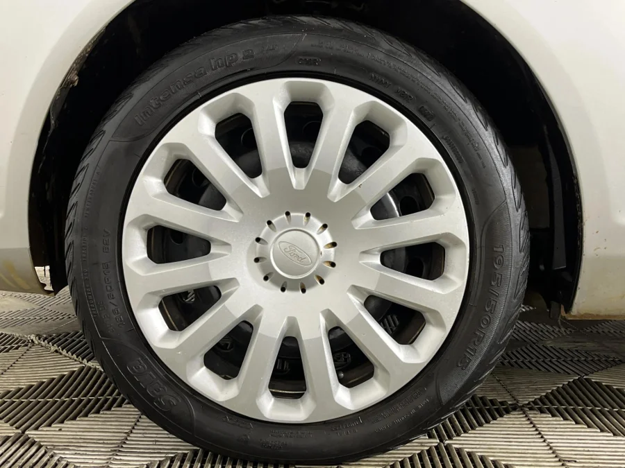 Used 2017 Ford Fiesta 5-door 1.0T Ambiente - WeBuyCars Germiston