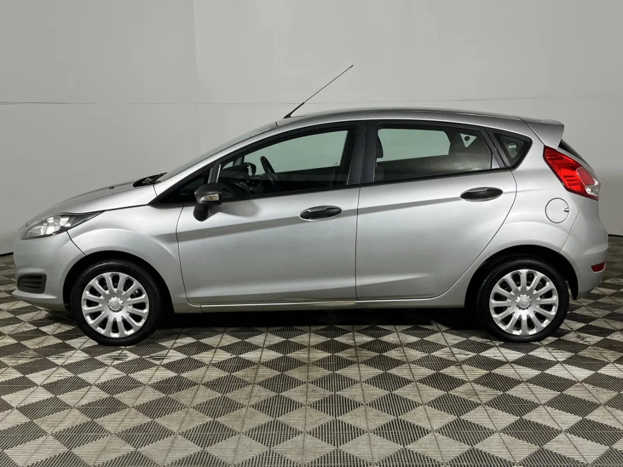 Used 2017 Ford Fiesta 5-door 1.0T Ambiente - WeBuyCars Germiston