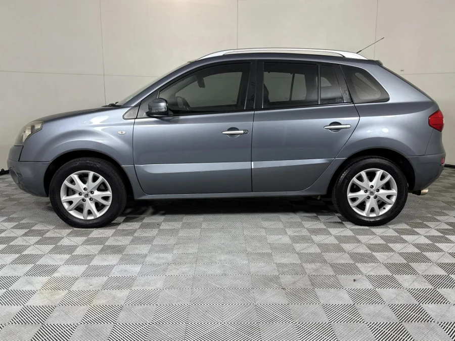 Used 2010 Renault Koleos 2.5 4x4 Dynamique Premium - WeBuyCars Midstream