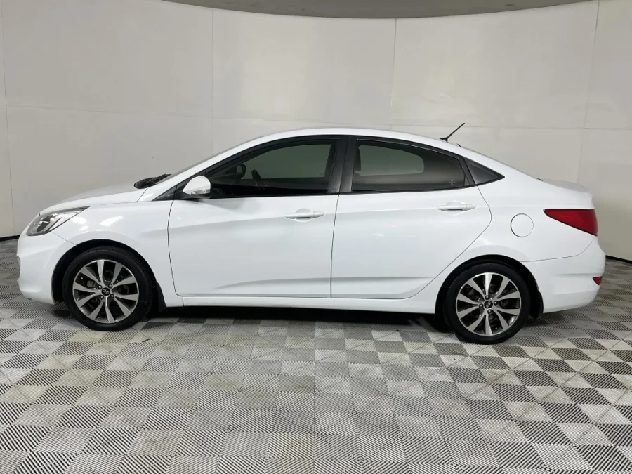 Used 2019 Hyundai Accent sedan 1.6 Fluid auto - WeBuyCars Riverhorse
