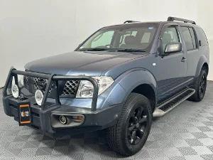 Used 2006 Nissan Pathfinder 4.0 V6 LE