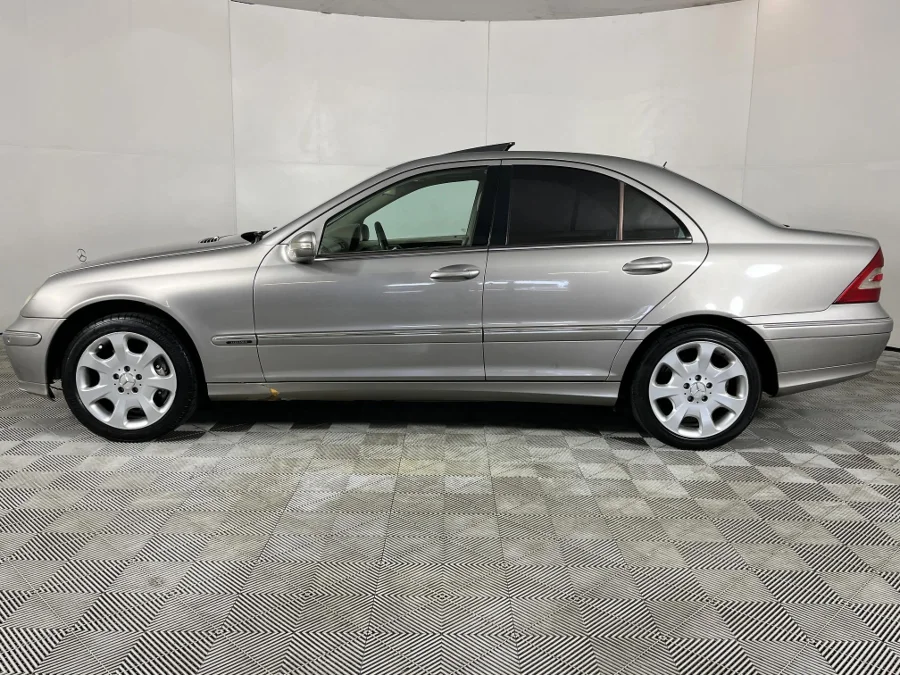 Used 2006 Mercedes-Benz C-Class C350 Elegance - WeBuyCars The Dome