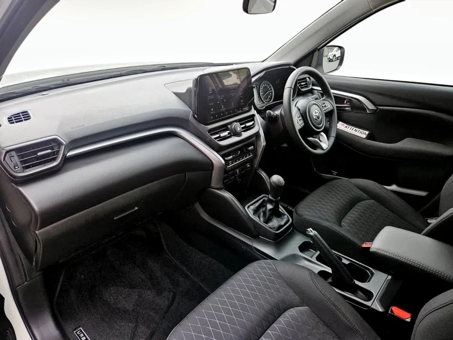 Used 2026 Toyota Urban Cruiser 1.5 XR manual - CFAO Mobility Toyota Carnival