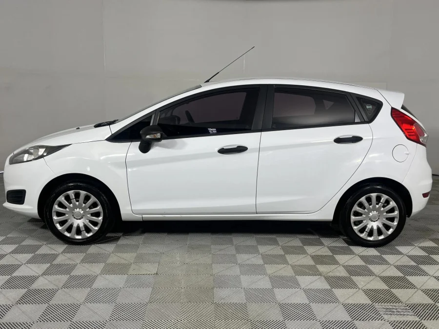 Used 2017 Ford Fiesta 5-door 1.0T Ambiente - WeBuyCars Silverlakes
