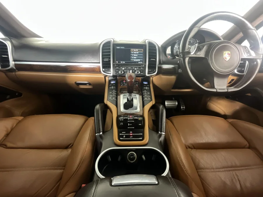 Used 2011 Porsche Cayenne turbo - WeBuyCars Riverhorse