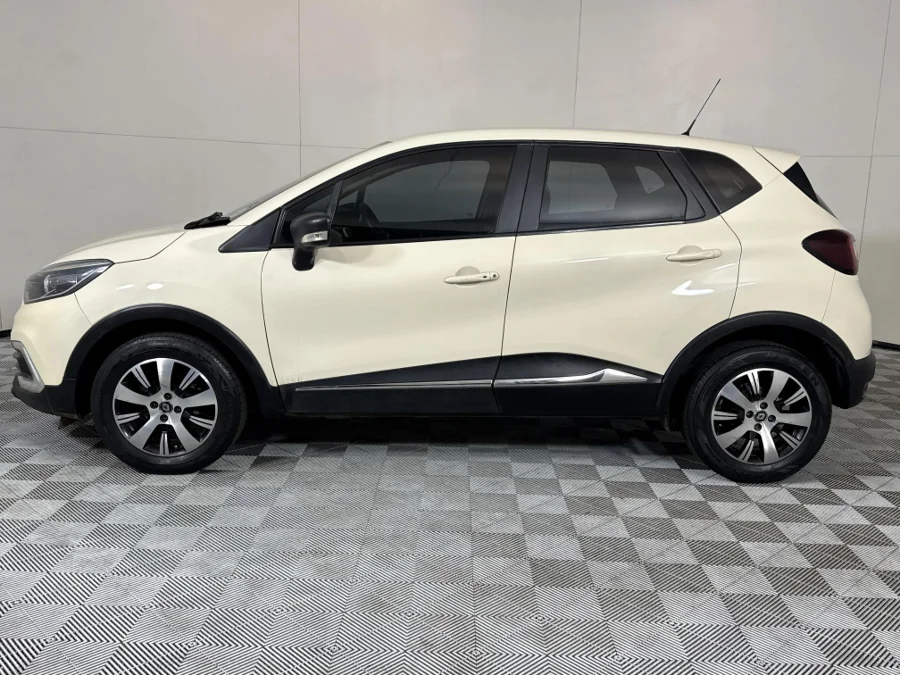 Used 2018 Renault Captur 66kW turbo Blaze - WeBuyCars Midstream Used 2018 Renault Captur 66kW turbo Blaze - WeBuyCars Midstream