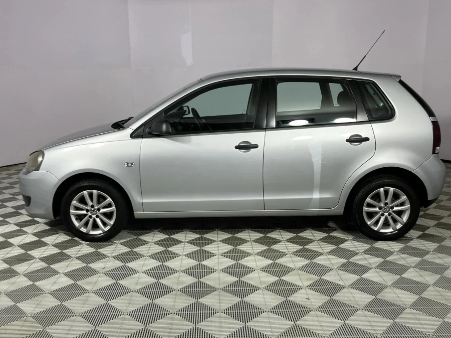 Used 2011 Volkswagen Polo Vivo sedan 1.6 Trendline - WeBuyCars Durban