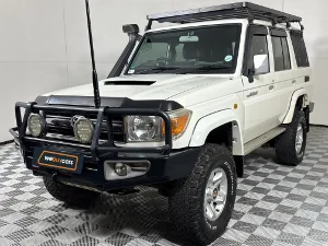 Used 2014 Toyota Land Cruiser 76 4.5D-4D V8 station wagon LX