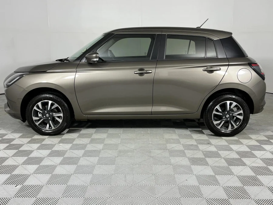 Used 2025 Suzuki Swift 1.2 GLX manual - WeBuyCars Mbombela