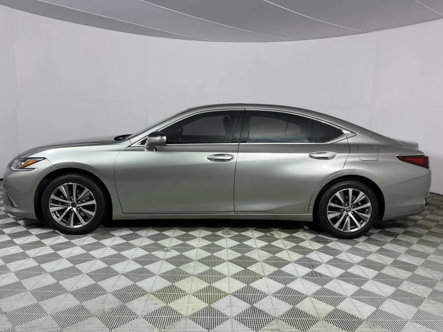 Used 2019 Lexus ES 250 EX - WeBuyCars Richmond