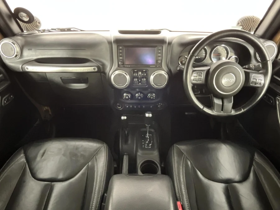 Used 2015 Jeep Wrangler Unlimited Sahara 3.6L 75th Anniversary Edition - WeBuyCars Polokwane