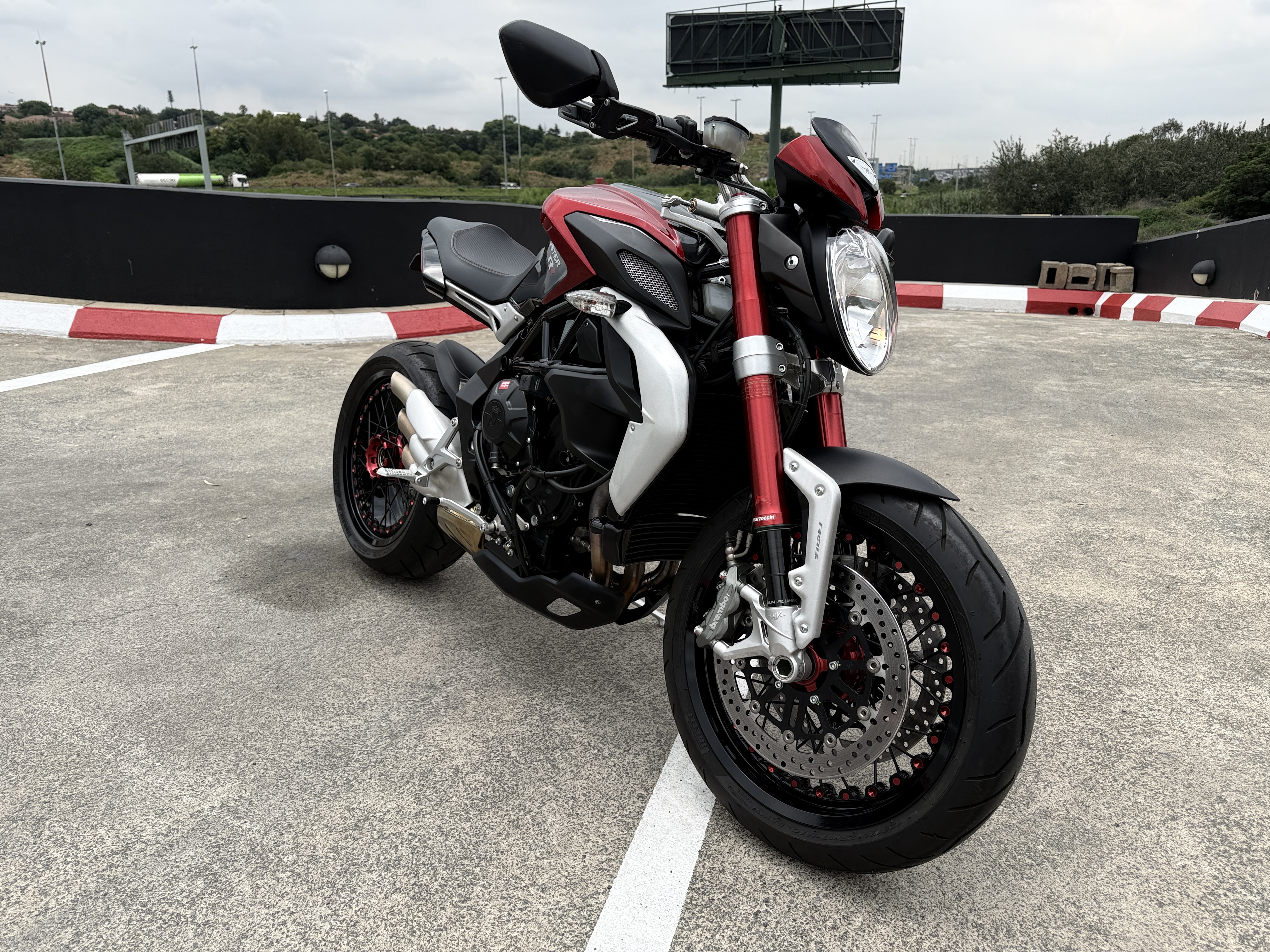 MV AGUSTA DRAGSTER RR