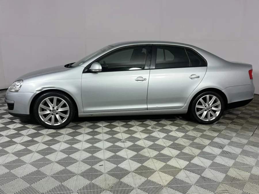 Used 2011 Volkswagen Jetta 1.6 Trendline - WeBuyCars Brackenfell Cape Town
