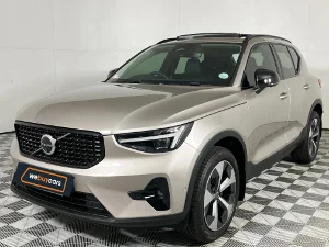 Used 2024 Volvo XC40 B4 Plus Dark