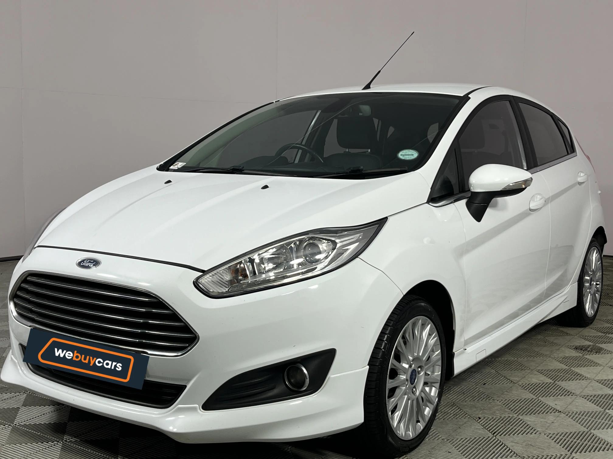 Used 2018 Ford Fiesta 5-door 1.0T Titanium