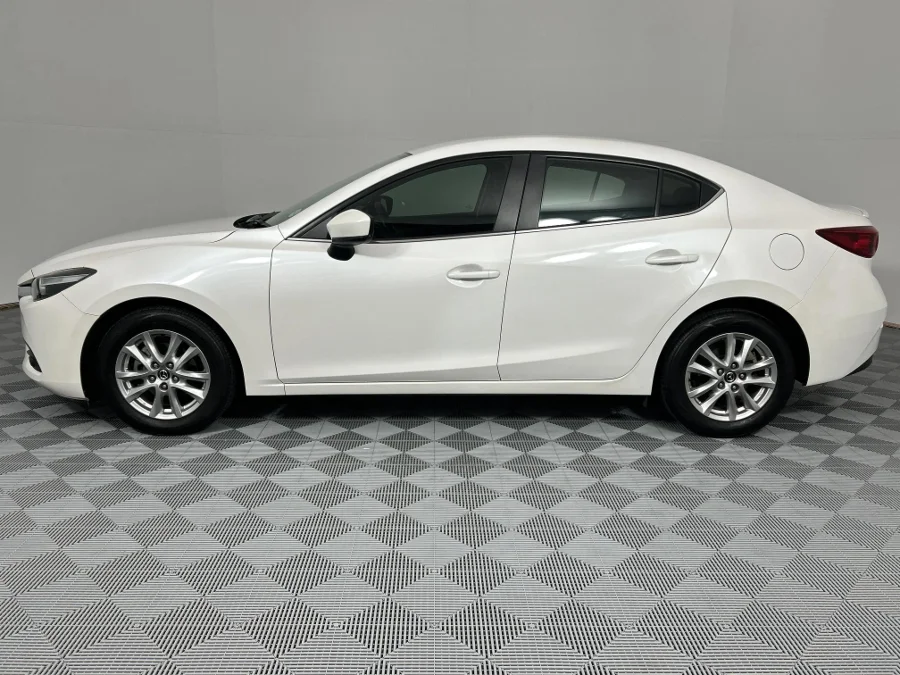 Used 2018 Mazda Mazda3 sedan 1.6 Dynamic auto - WeBuyCars Richmond