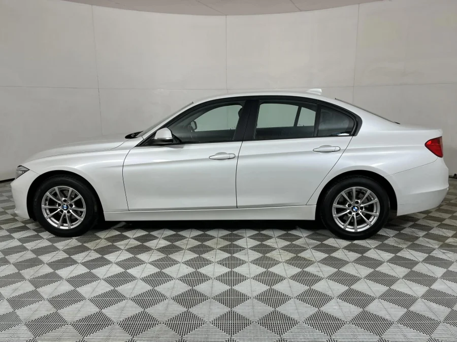 Used 2016 BMW 3 Series 320i sports-auto - WeBuyCars JHB South