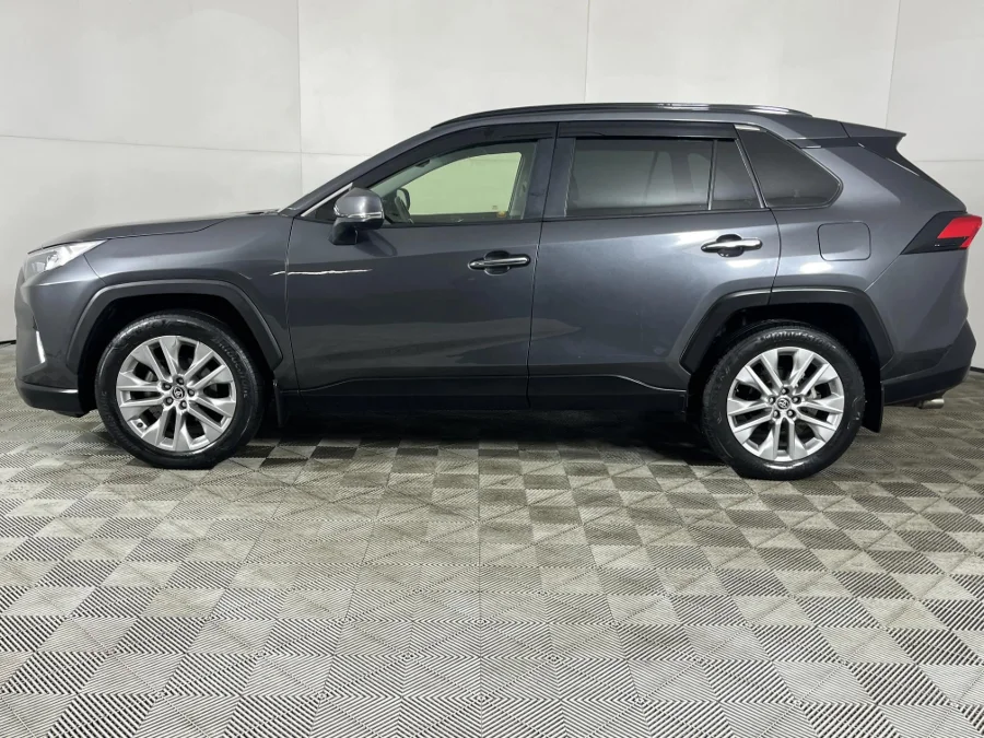 Used 2021 Toyota RAV4 2.5 VX AWD - WeBuyCars Midstream
