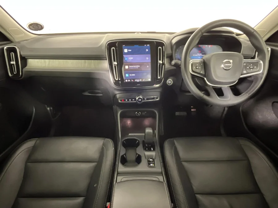 Used 2023 Volvo XC40 B3 Essential - WeBuyCars The Dome