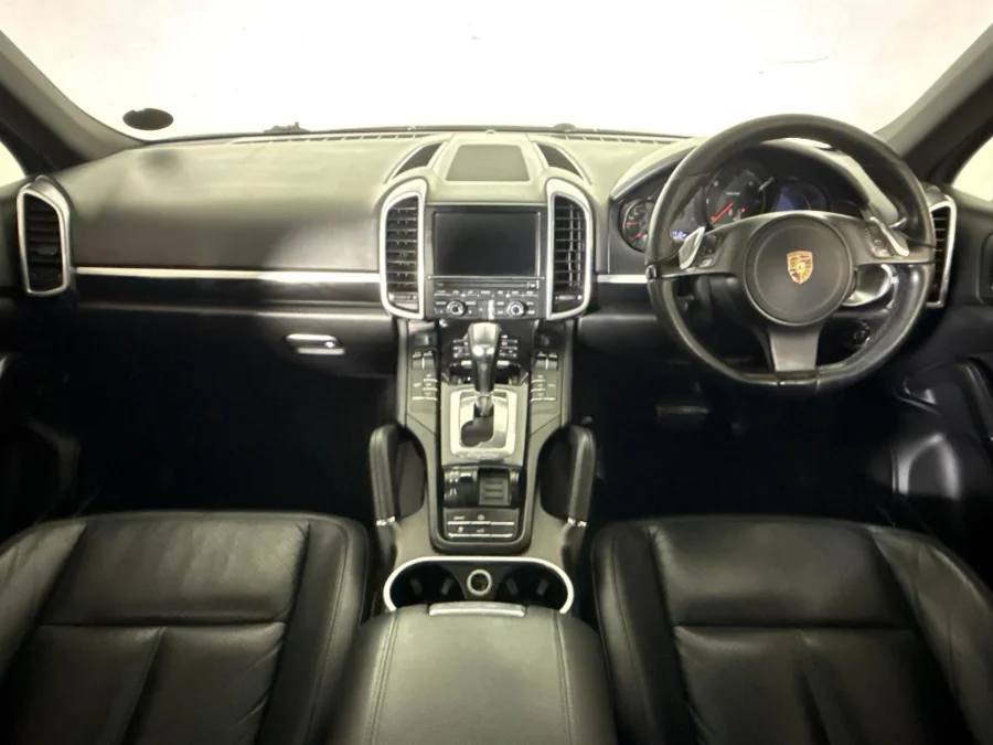 Used 2011 Porsche Cayenne diesel - WeBuyCars Midstream