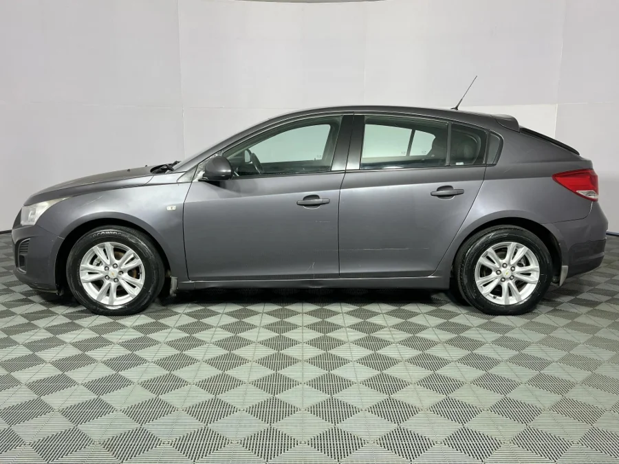 Used 2013 Chevrolet Cruze sedan 1.6 LS - WeBuyCars Rustenburg