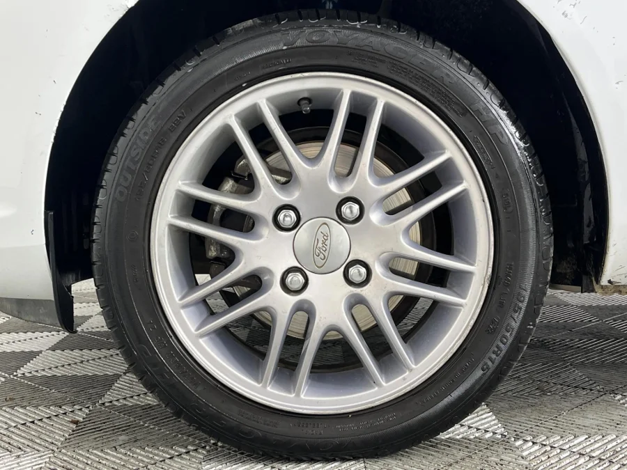 Used 2016 Ford Fiesta 5-door 1.4 Ambiente - WeBuyCars The Dome