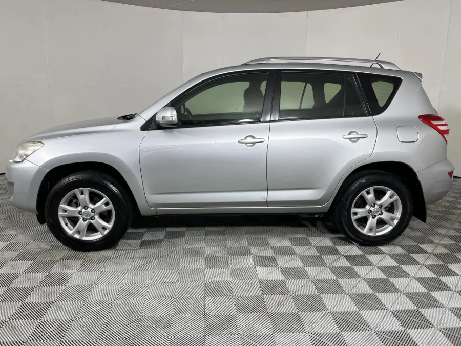 Used 2012 Toyota RAV4 2.0 Fierce - WeBuyCars The Dome
