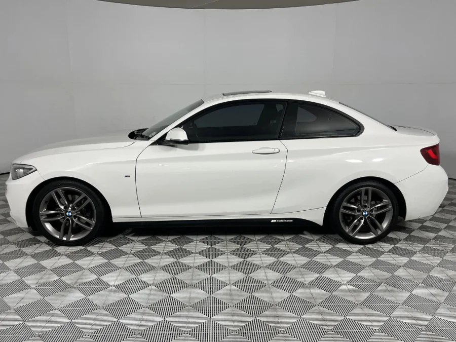 Used 2016 BMW 2 Series 220i coupe M Sport - WeBuyCars Richmond