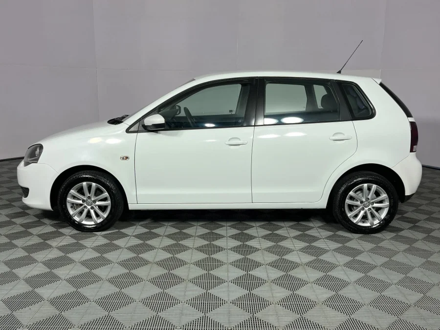 Used 2017 Volkswagen Polo Vivo hatch 1.4 Trendline auto - WeBuyCars Rustenburg